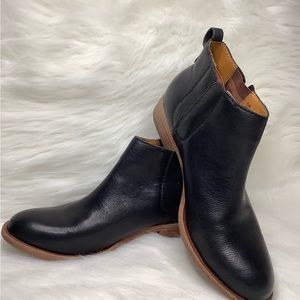 🤎 LIKE NEW 🖤 Kork-Ease Leather Velma Bootie